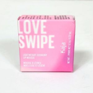 Kaja  love swipe lip mousse call me